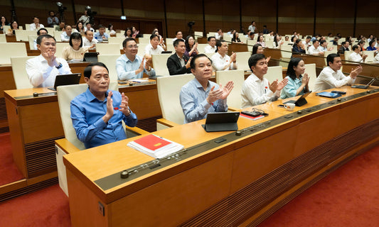 Diễn Biến Kinh Tế Quan Trọng: Việt Nam Quyết Định Giảm Thuế Xăng Dầu Đến Hết Tháng 6