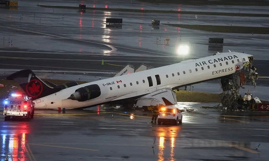 Máy bay Air Canada Express gặp nạn nghiêm trọng tại sân bay LaGuardia, New York