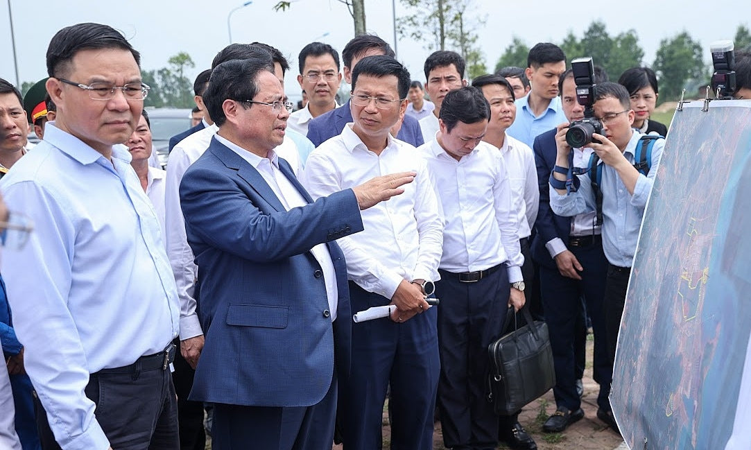 Việt Nam Tăng Cường Năng Lực Dự Trữ Xăng Dầu Chiến Lược Trong Bối Cảnh Biến Động Quốc Tế