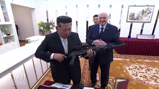 Tổng thống Belarus Alexander Lukashenko Tặng Súng Trường cho Lãnh đạo Triều Tiên Kim Jong-un, Củng Cố Quan Hệ Song Phương